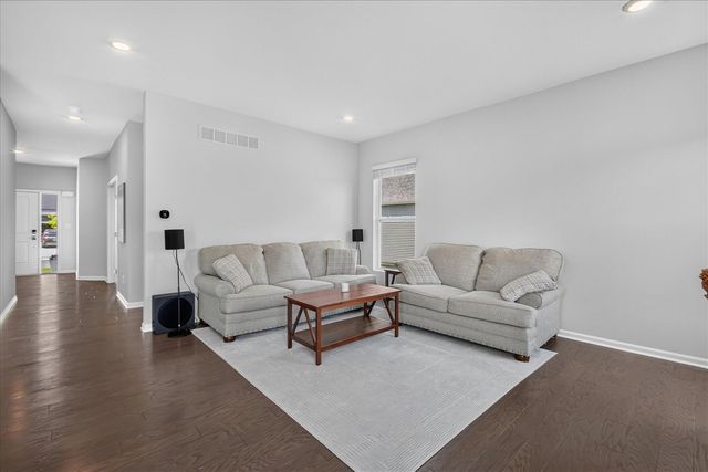 2747 Salt Springs Drive, Saline, MI 48176