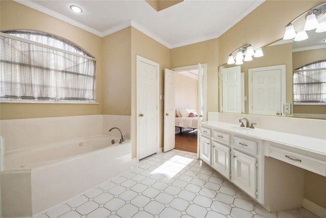 8411 Rockford Hall Drive, Spring, TX 77379
