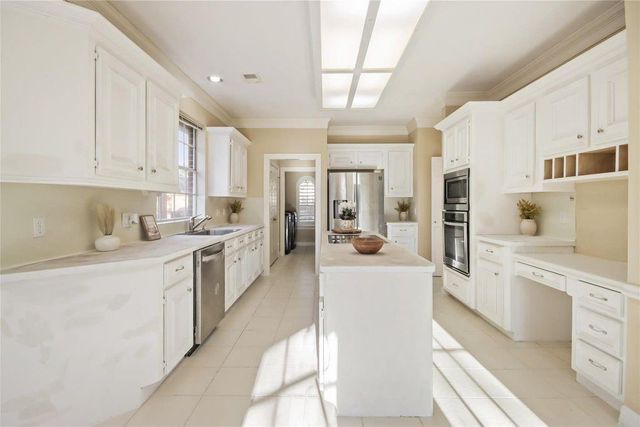 8411 Rockford Hall Drive, Spring, TX 77379