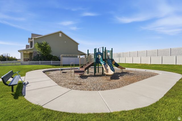 3603 S CLEARWATER WAY, Syracuse, UT 84075