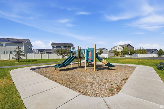 3603 S CLEARWATER WAY, Syracuse, UT 84075