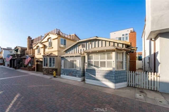 55 Surfside, Surfside, CA 90743