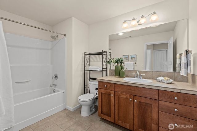 13758 174th Avenue SE, Renton, WA 98059