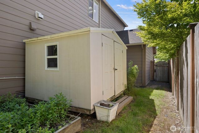 13758 174th Avenue SE, Renton, WA 98059