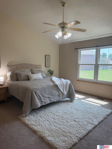 6559 Cascade Drive, Lincoln, NE 68504
