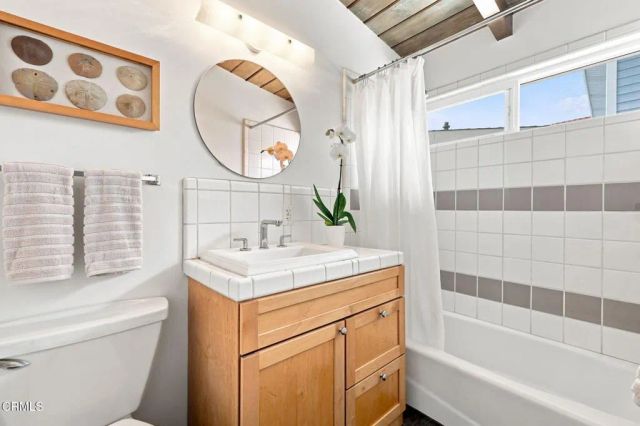 1245-1247 Devon Lane, Ventura, CA 93001