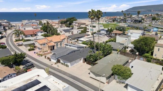 1245-1247 Devon Lane, Ventura, CA 93001