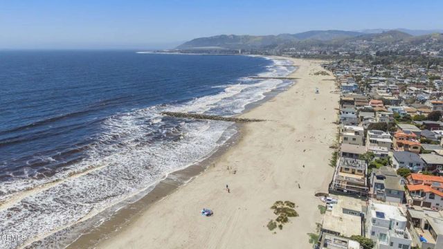 1245-1247 Devon Lane, Ventura, CA 93001