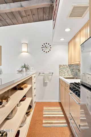 1245-1247 Devon Lane, Ventura, CA 93001