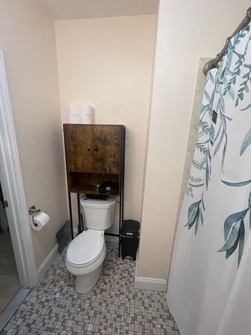 1810 Dorchester Ave 6, Boston, MA 02124