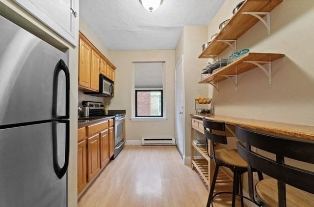 1810 Dorchester Ave 6, Boston, MA 02124