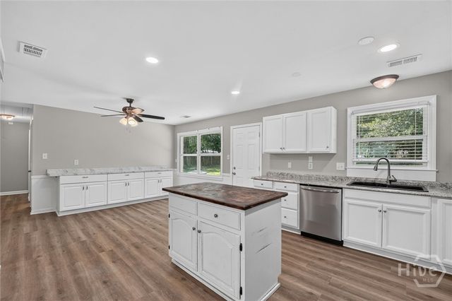 1907 E 63rd Street, Savannah, GA 31404
