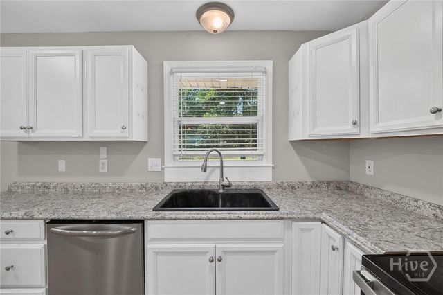 1907 E 63rd Street, Savannah, GA 31404