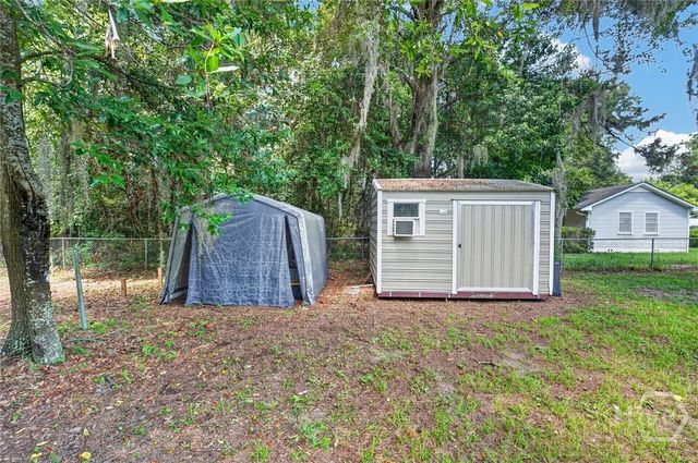 1907 E 63rd Street, Savannah, GA 31404