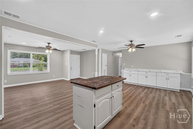 1907 E 63rd Street, Savannah, GA 31404