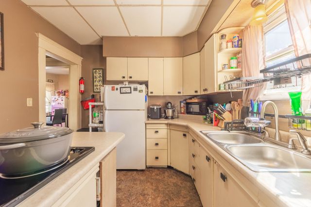 1123 Egleston Avenue, Kalamazoo City, MI 49001