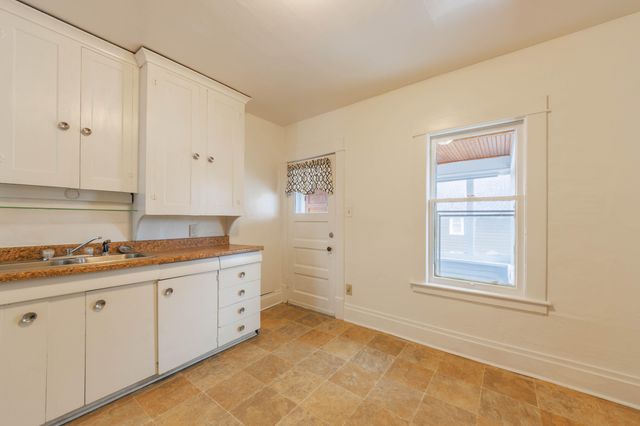 1123 Egleston Avenue, Kalamazoo City, MI 49001