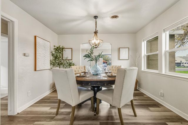 1750 Elmwood Ave, Stockton, CA 95204