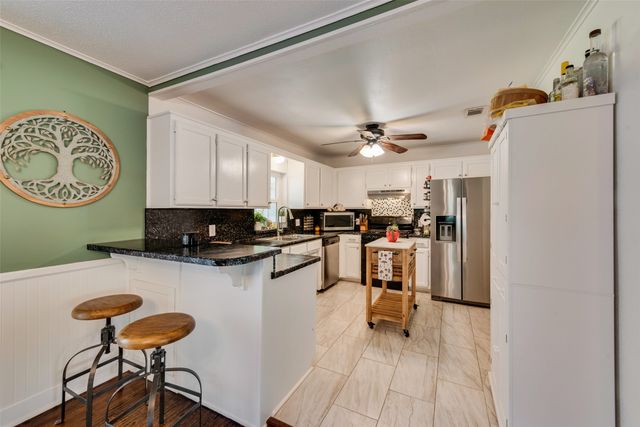 407 Hogle Street, Weatherford, TX 76086