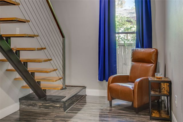 834 S Polk Street, Dallas, TX 75208