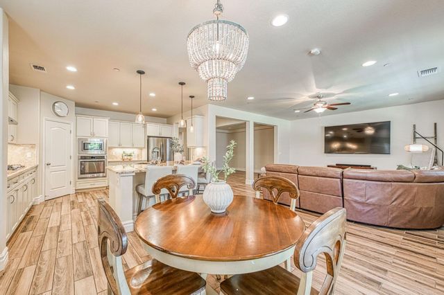 1266 N Redington Avenue, Clovis, CA 93619