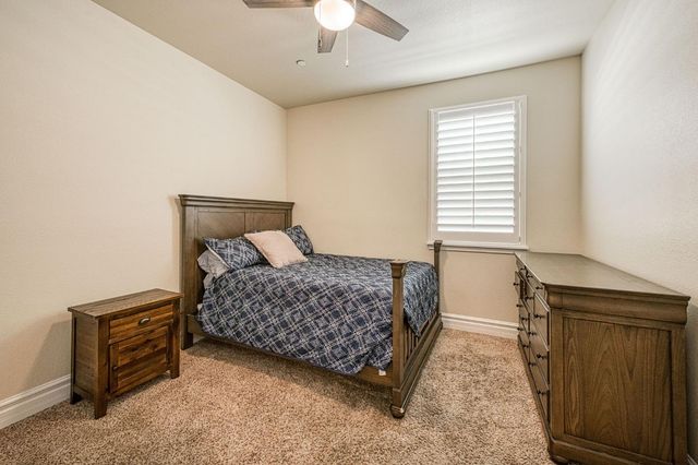 1266 N Redington Avenue, Clovis, CA 93619