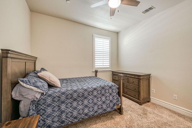 1266 N Redington Avenue, Clovis, CA 93619