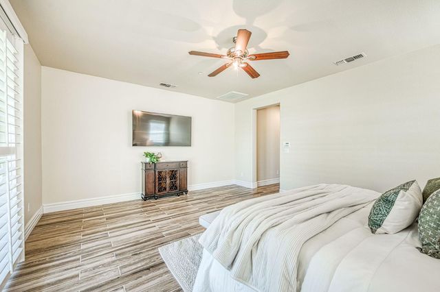 1266 N Redington Avenue, Clovis, CA 93619