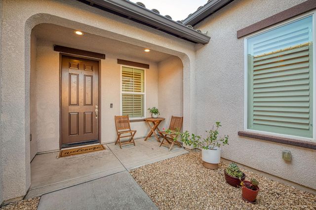 1266 N Redington Avenue, Clovis, CA 93619