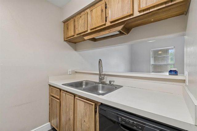 14301 HANGING MOSS CIRCLE 202, Tampa, FL 33613