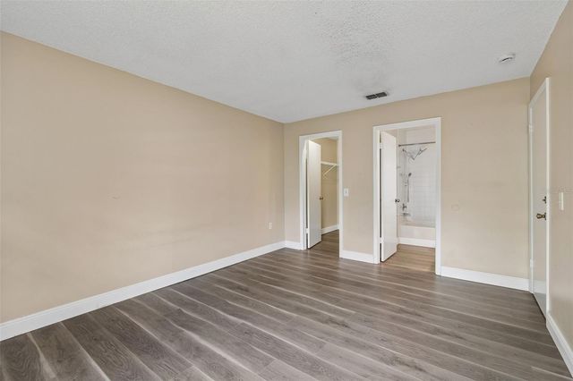 14301 HANGING MOSS CIRCLE 202, Tampa, FL 33613