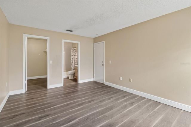 14301 HANGING MOSS CIRCLE 202, Tampa, FL 33613