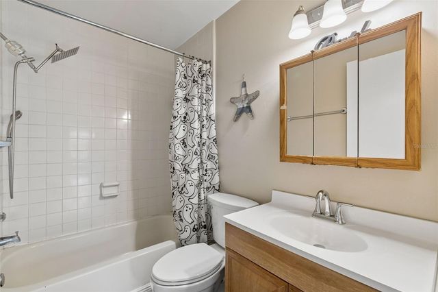 14301 HANGING MOSS CIRCLE 202, Tampa, FL 33613