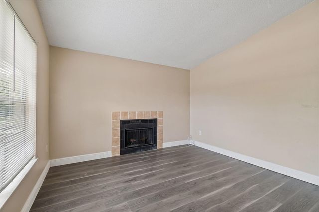 14301 HANGING MOSS CIRCLE 202, Tampa, FL 33613