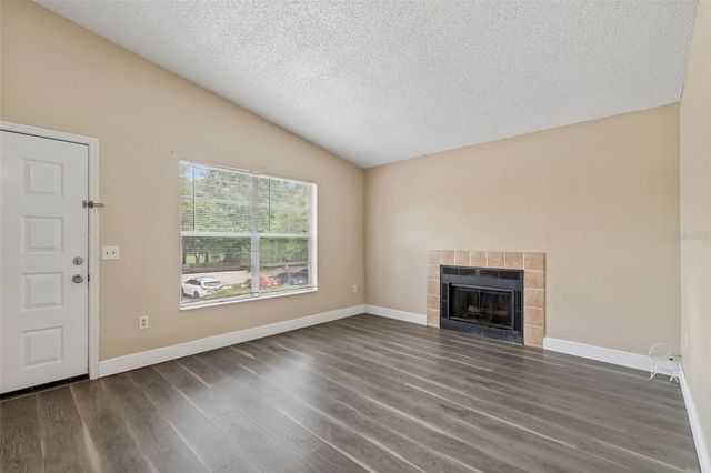 14301 HANGING MOSS CIRCLE 202, Tampa, FL 33613