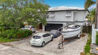2216 NE 18th Avenue, Wilton Manors, FL 33305