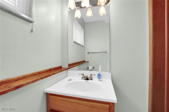 4281 Plumwood Drive, North Olmsted, OH 44070