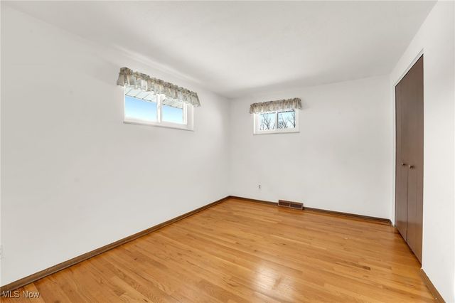 4281 Plumwood Drive, North Olmsted, OH 44070