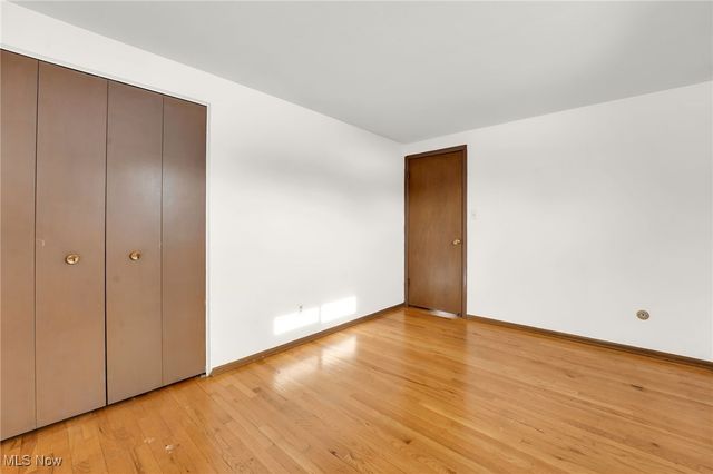 4281 Plumwood Drive, North Olmsted, OH 44070