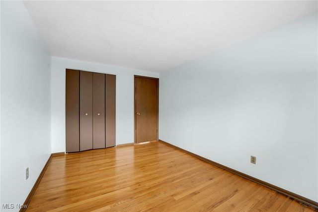 4281 Plumwood Drive, North Olmsted, OH 44070