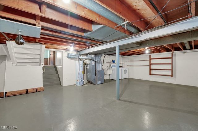 4281 Plumwood Drive, North Olmsted, OH 44070