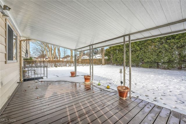 4281 Plumwood Drive, North Olmsted, OH 44070