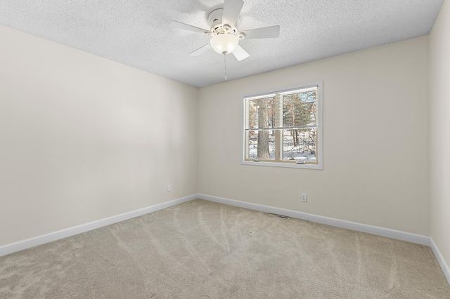 5885 Hidden Oaks Circle SE, Prior Lake, MN 55372