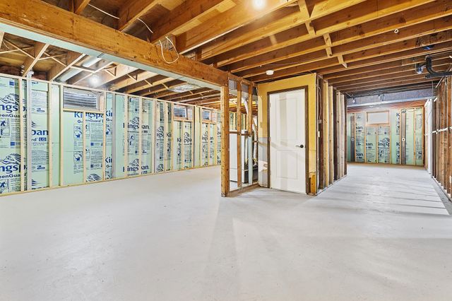 5885 Hidden Oaks Circle SE, Prior Lake, MN 55372