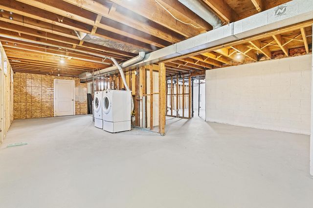 5885 Hidden Oaks Circle SE, Prior Lake, MN 55372