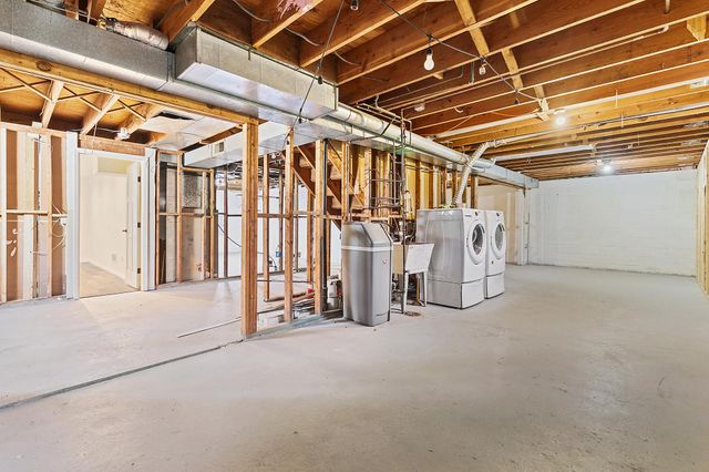 5885 Hidden Oaks Circle SE, Prior Lake, MN 55372