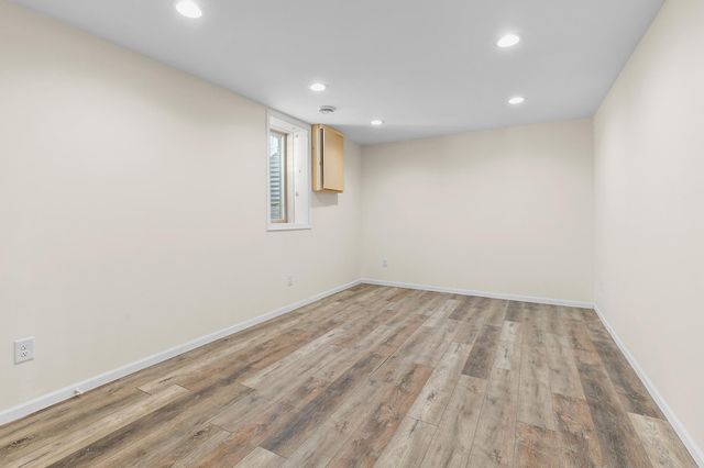 5885 Hidden Oaks Circle SE, Prior Lake, MN 55372