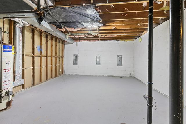 5885 Hidden Oaks Circle SE, Prior Lake, MN 55372