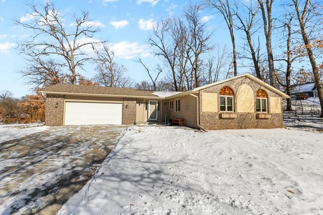 5885 Hidden Oaks Circle SE, Prior Lake, MN 55372