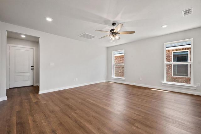 14408 Paris Avenue, Lubbock, TX 79423